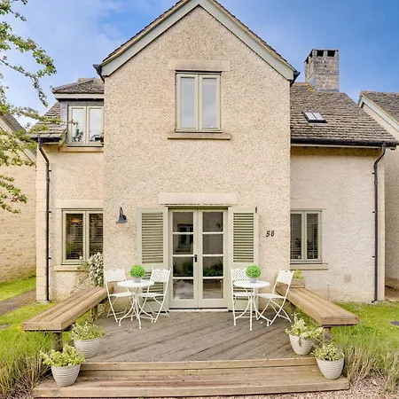 New Toad Hall Lake Access & Family Friendly Somerford Keynes Exterior foto