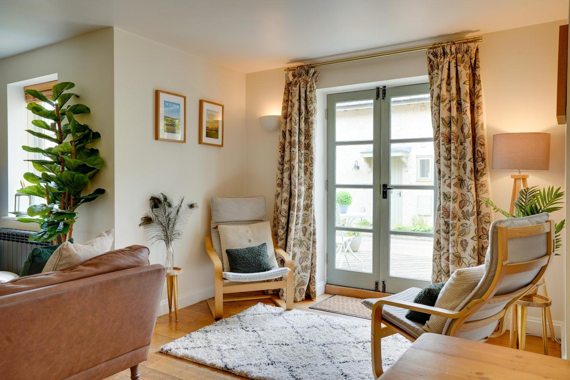 New Toad Hall Access & Family Friendly Holiday home Somerford Keynes